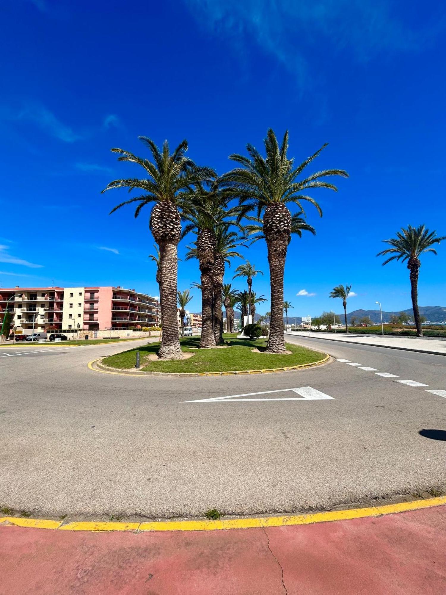 Pieds Dans L Eau Linges De Maison Inclus Empuriabrava Exterior photo